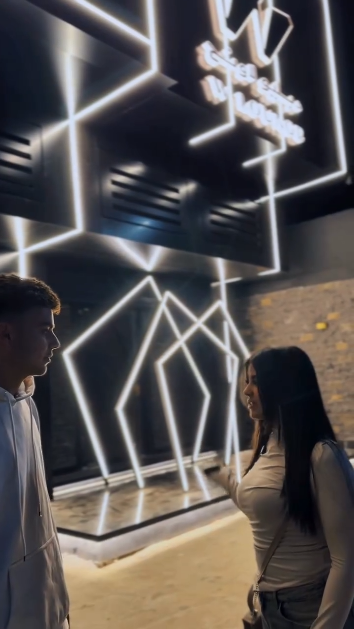 سوشيال ميديا - دبليو لاونج - محمد فجل